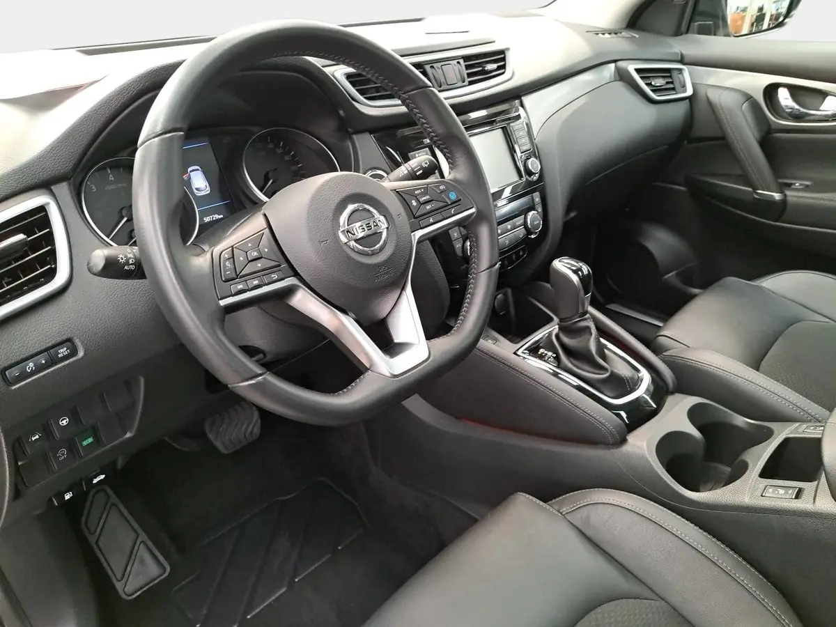 NISSAN QASHQAI 1.3 DIG-T TEKNA ACC P-ASSIST