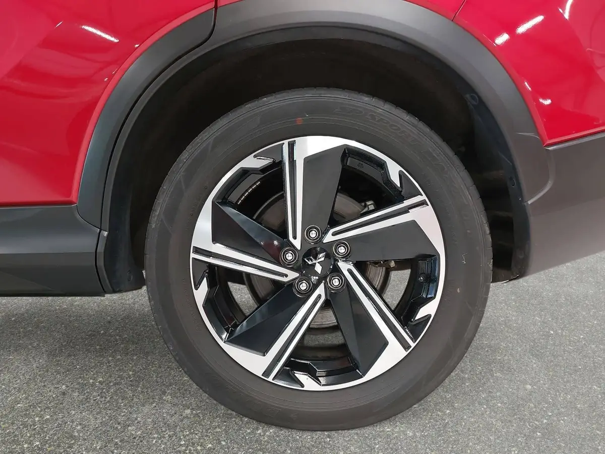 MITSUBISHI ECLIPSE CROSS 2.4 MIVEC PHEV CVT PLUS