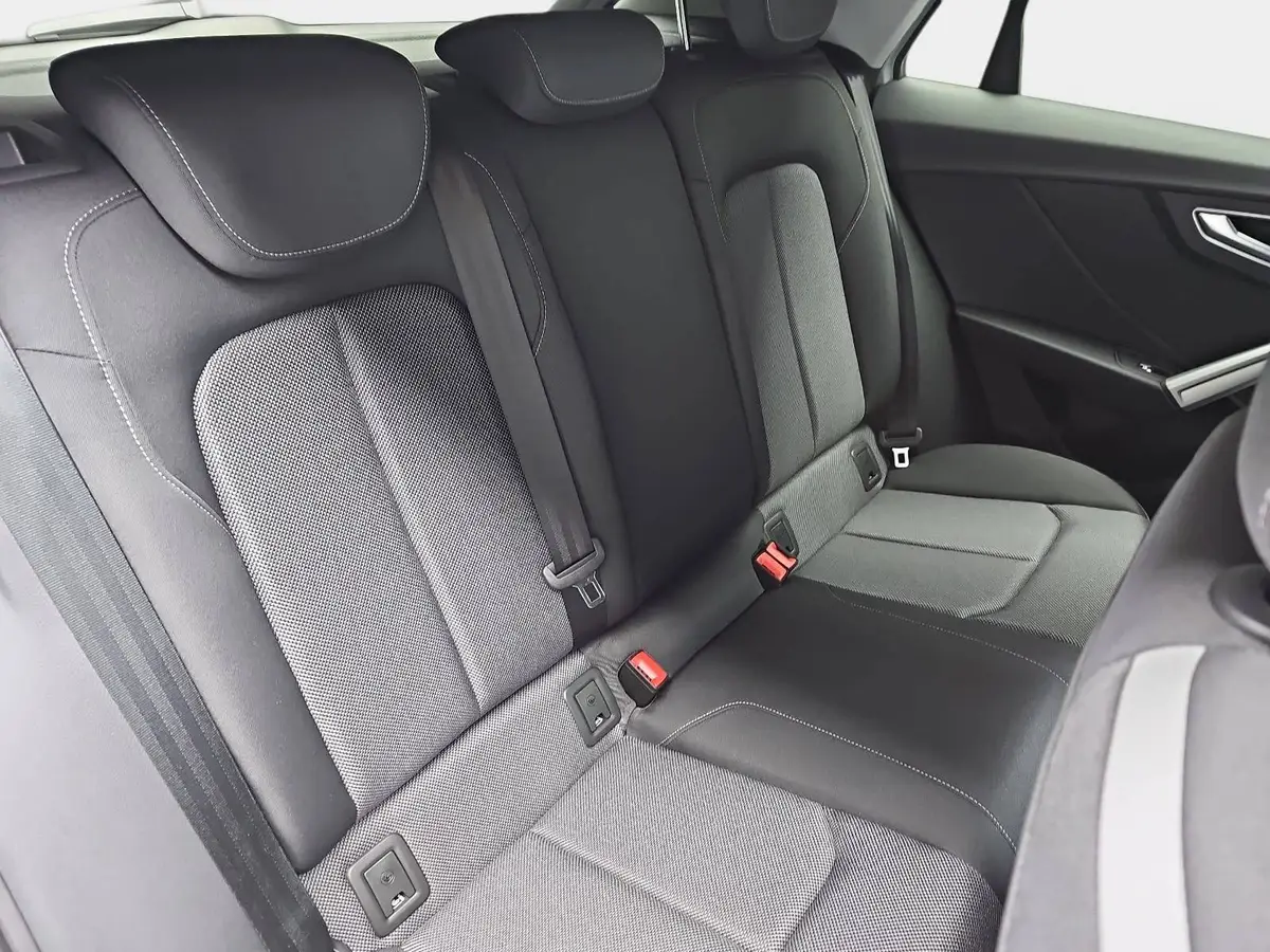 AUDI Q2 35 TFSI S-TRONIC S LINE NAVI LED ACC EL.HECKKL. WI