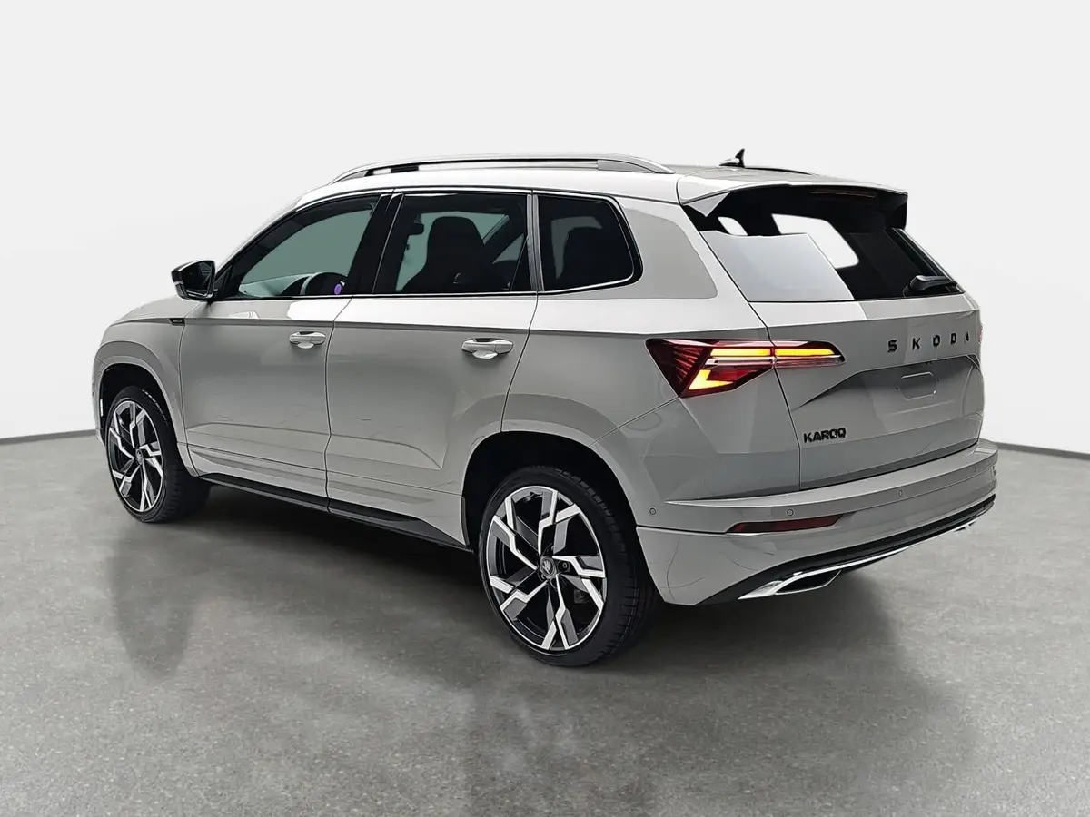 SKODA KAROQ 1.5 TSI DSG SPORTLINE NAVI LED-MATRIX PANO CANTON 