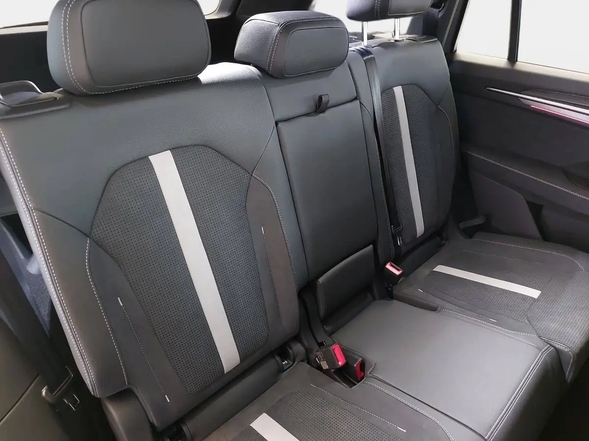 SKODA KODIAQ 1.5 TSI DSG SPORTLINE NAVI LED ACC PANO WINTER AHK