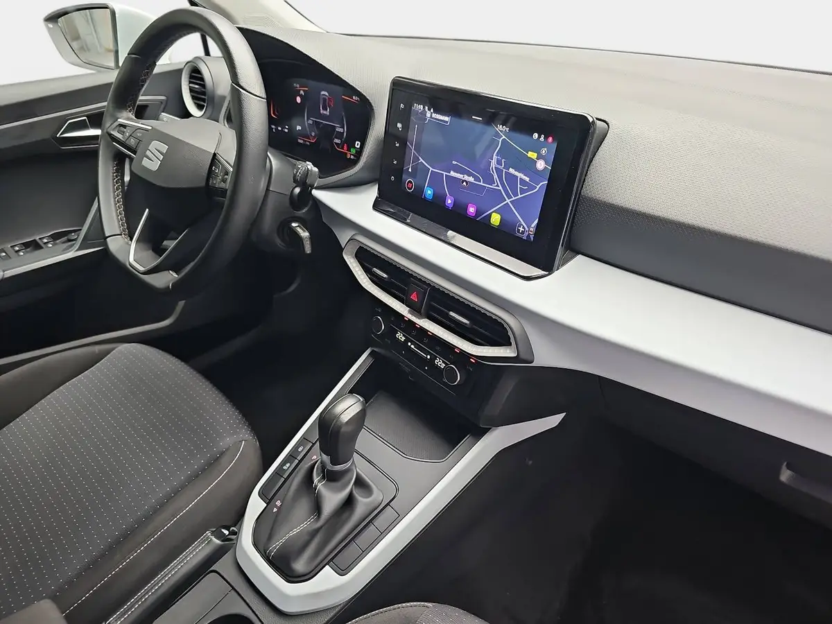 SEAT ARONA 1.0 TSI DSG STYLE NAVI LED PDC LM