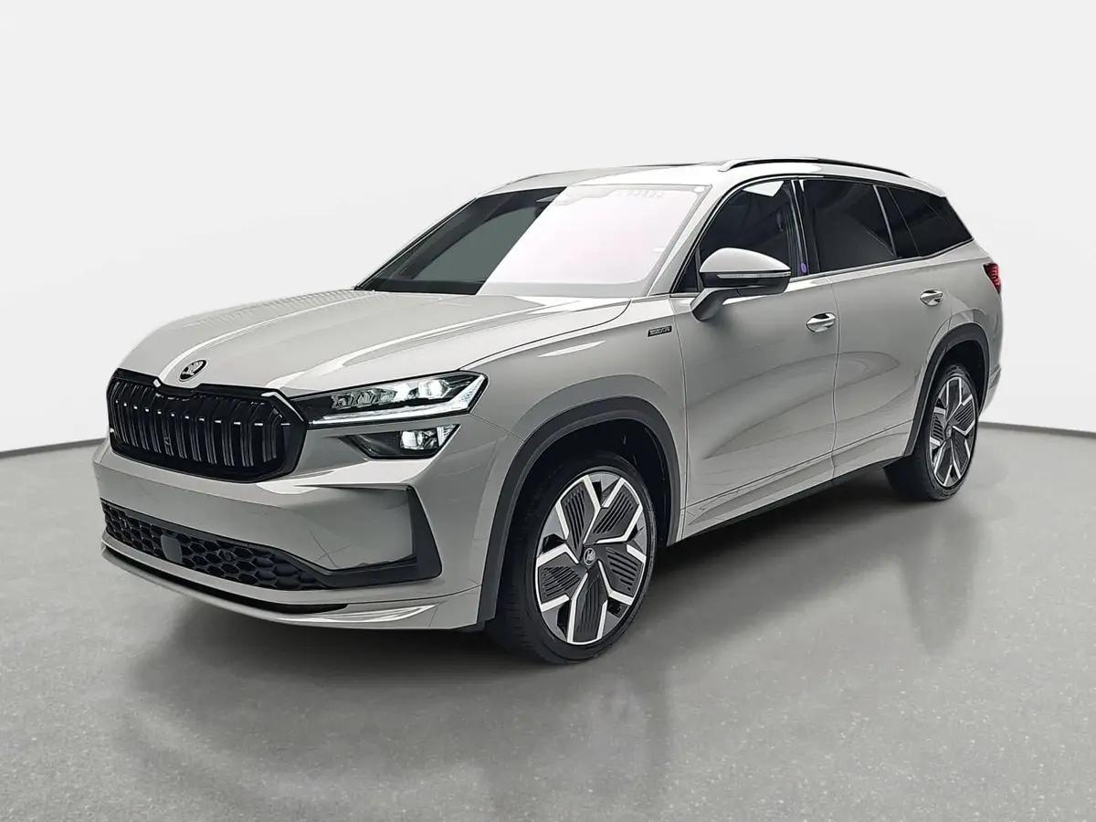 SKODA KODIAQ 2.0 TDI DSG SPORTLINE 4X4 PANO AHK