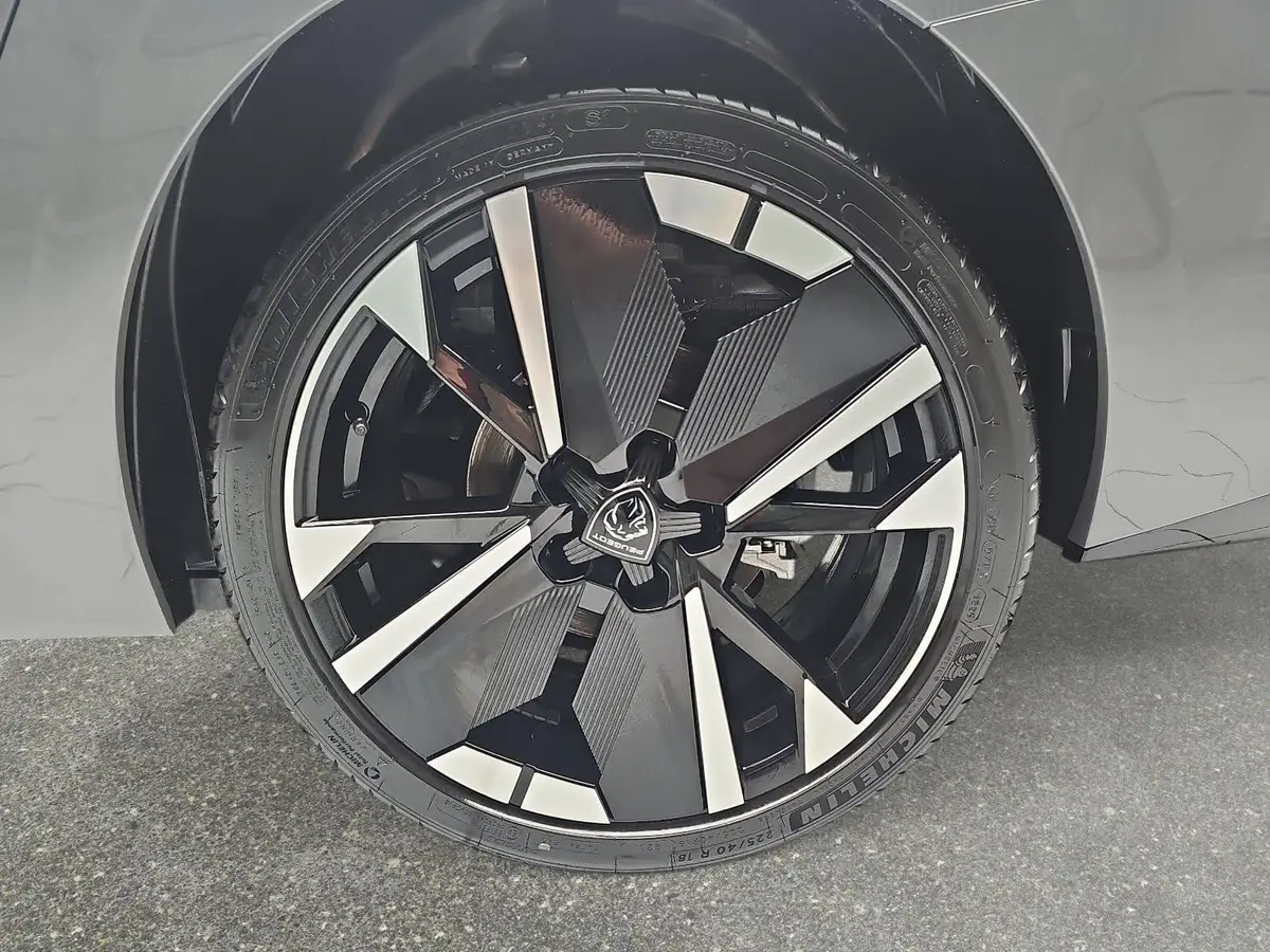PEUGEOT 308 SW 1.2 HYBRID GT KOMFORT PAKET AHK LM