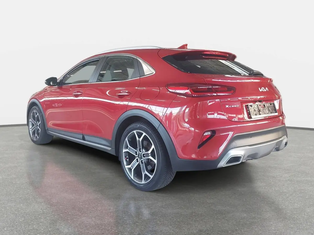KIA XCEED 1.5 T-GDI DCT7 SPIRIT NAVI XCLUSIVE AHK ALLWETTER