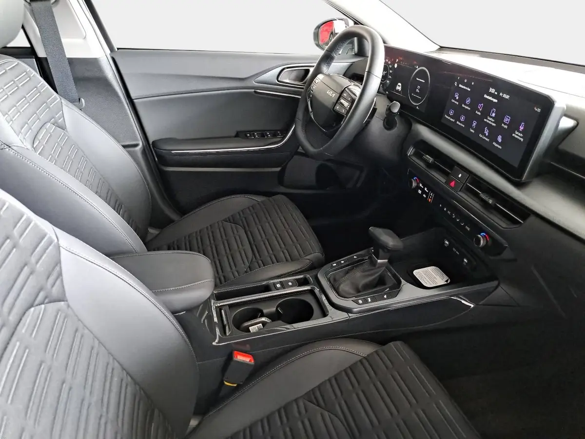 KIA XCEED 1.6 T-GDI 150 DCT SPIRIT MJ27 SOUND