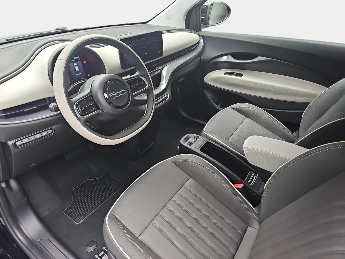 FIAT 500 ELEKTRO 42 KWH LA PRIMA 3+1 MJ26