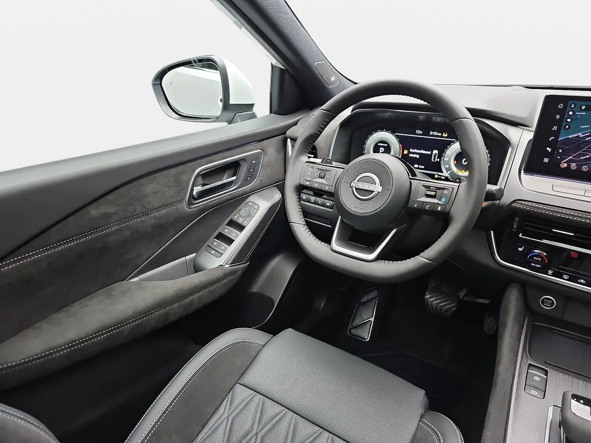 NISSAN QASHQAI 1.3 DIG-T MHEV X-TRONIC TEKNA+ 2WD NAVI LED LEDER 