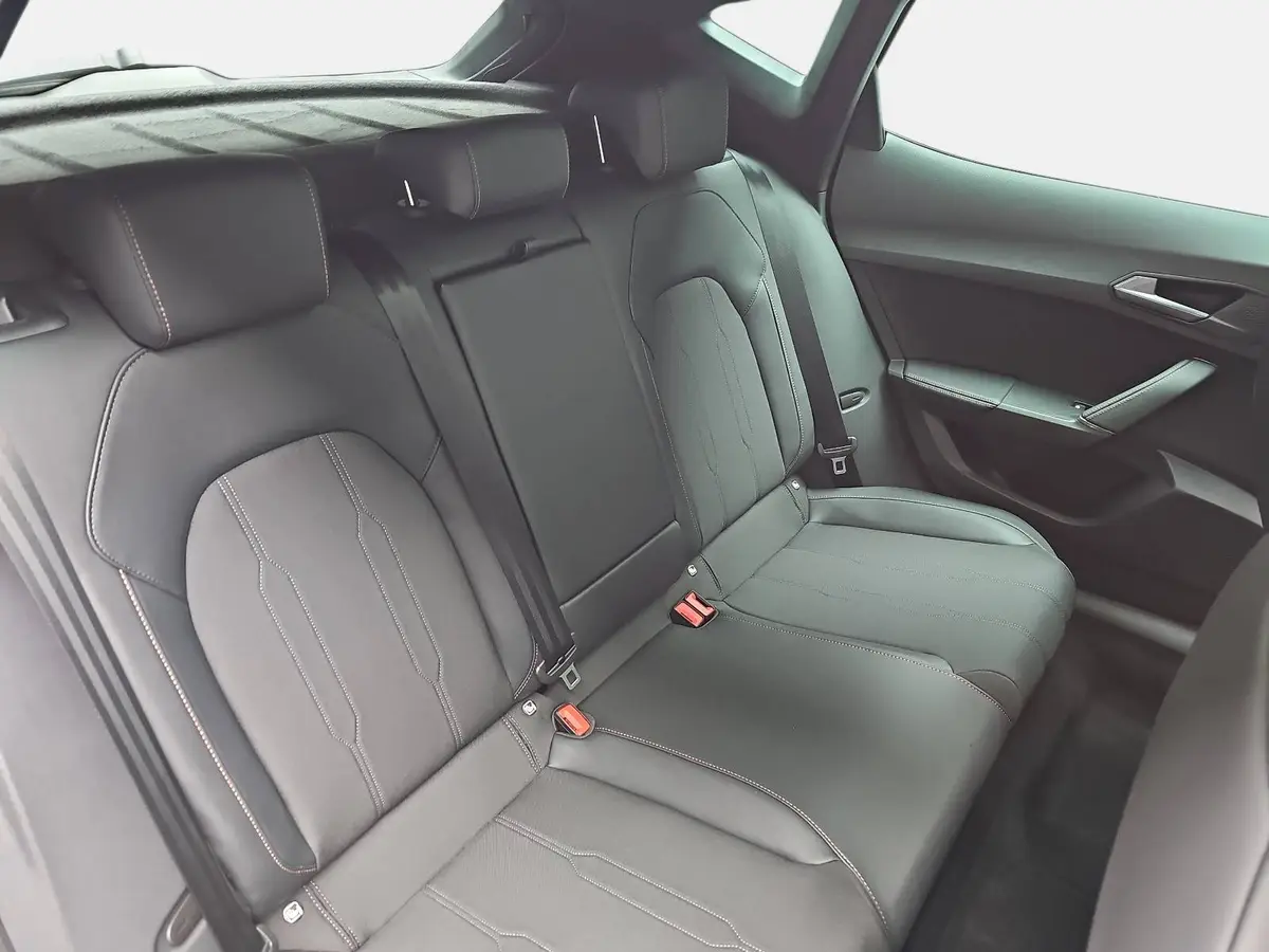 CUPRA FORMENTOR 1.5 ETSI DSG NAVI LED ACC PANORAMA EL.HECKKL. KAME