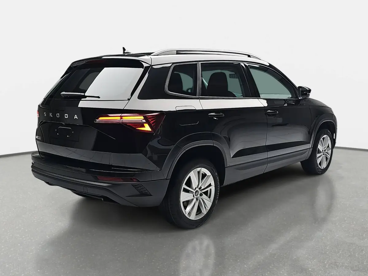 SKODA KAROQ 1.5 TSI DSG SELECTION NAVI LED ACC WINTER KAMERA A