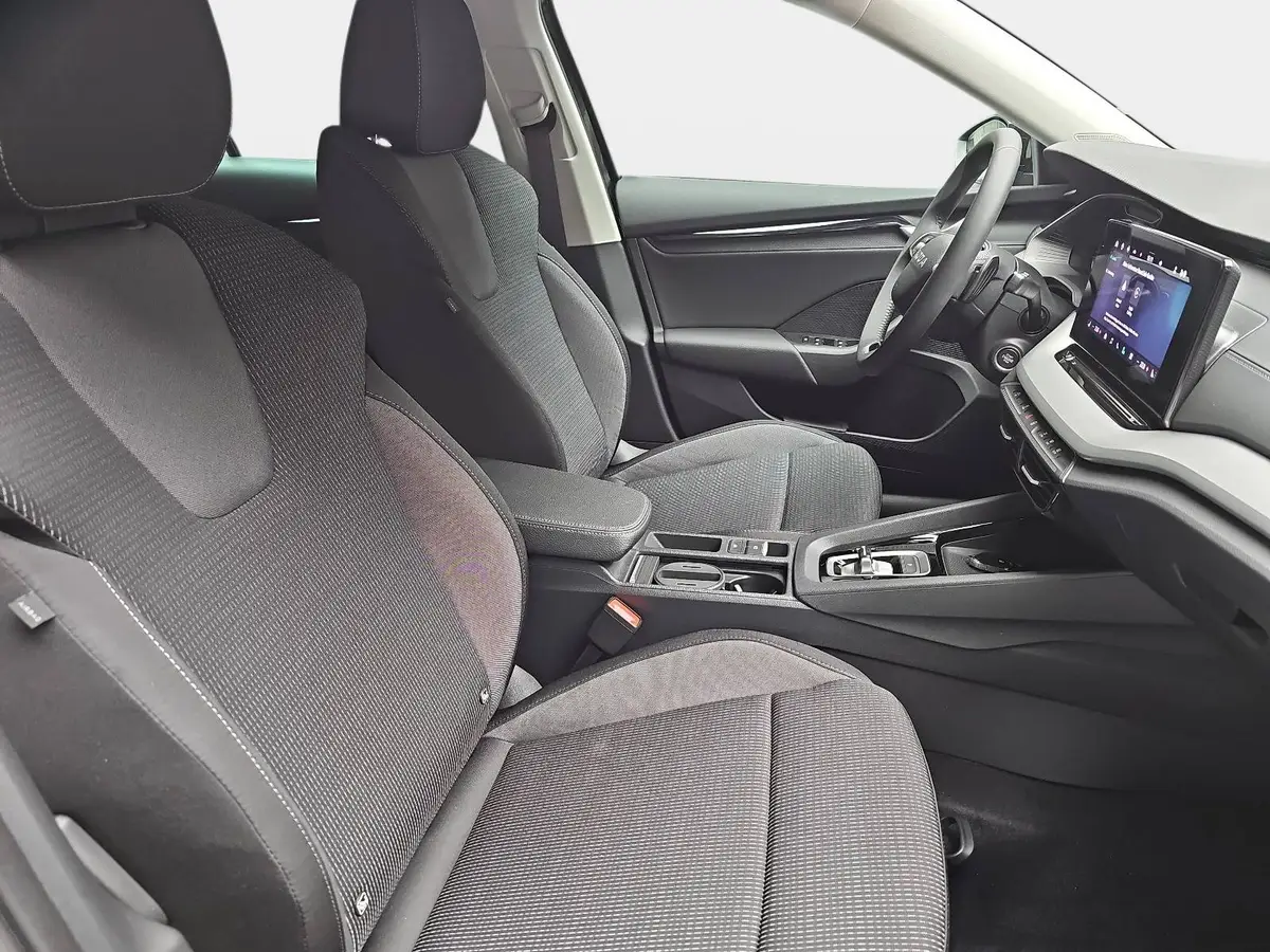 SKODA OCTAVIA COMBI 1.5 TSI DSG 130 JAHRE KLIMAAUTO LED SMARTLINK KAME