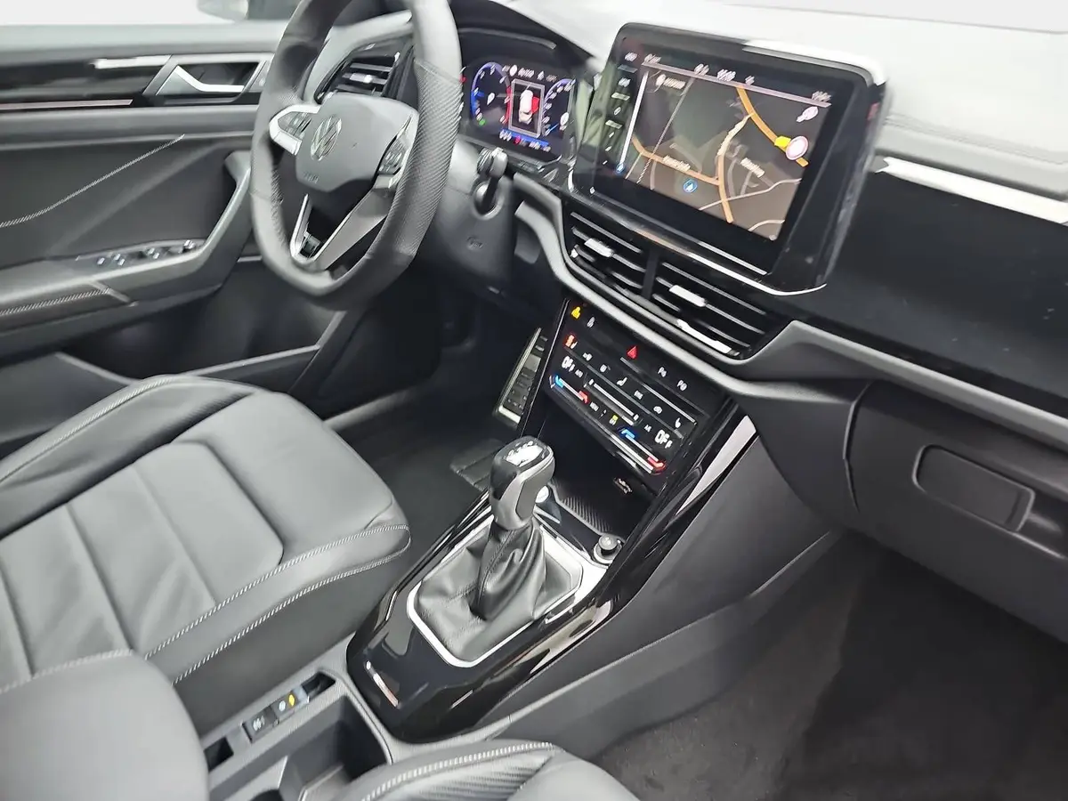 VW T-ROC 2.0 TDI DSG R-LINE NAVI LED MATRIX PANO ACC DCC AH