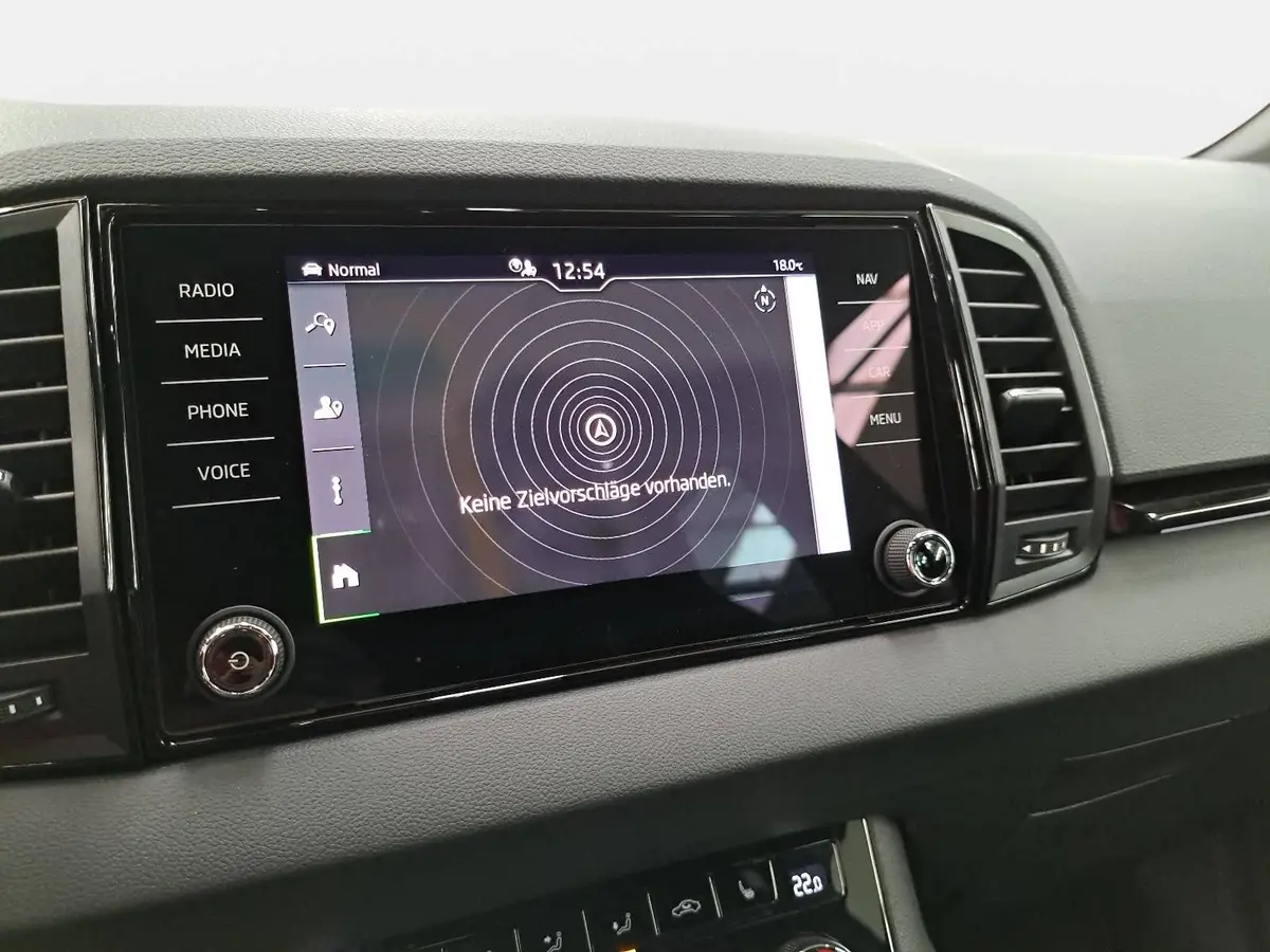 SKODA KAROQ 2.0 TDI DSG SPORTLINE 4X4 NAVI LED