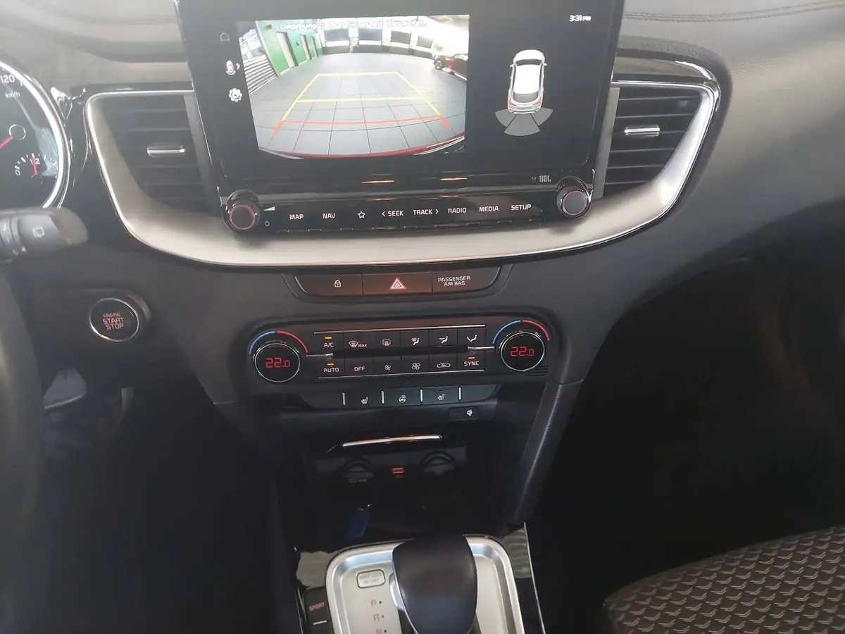 KIA XCEED 1.5 T-GDI DCT7 SPIRIT NAVI XCLUSIVE AHK ALLWETTER