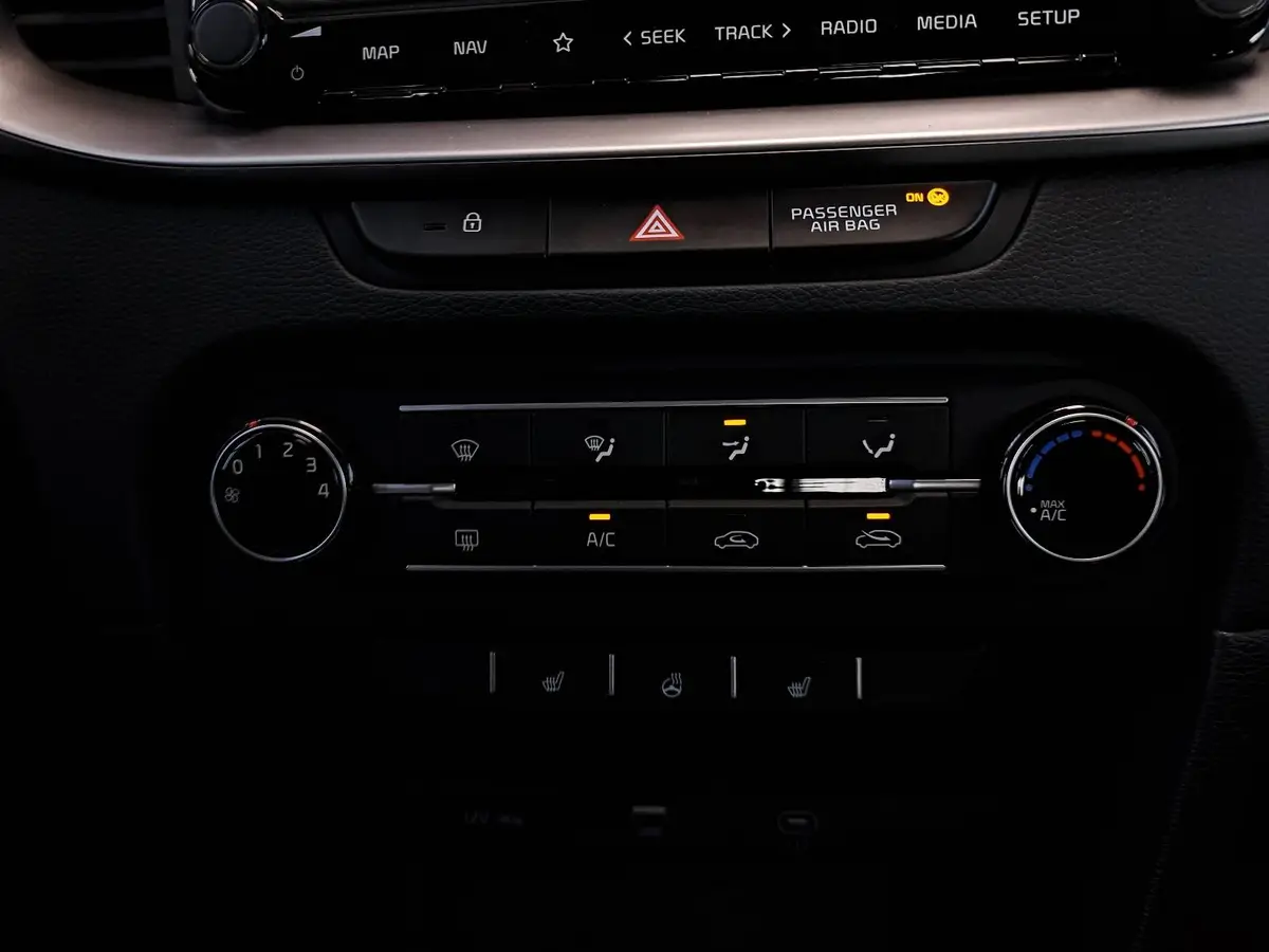 KIA XCEED 1.0 T-GDI 115 CORE MJ26 KOMFORT