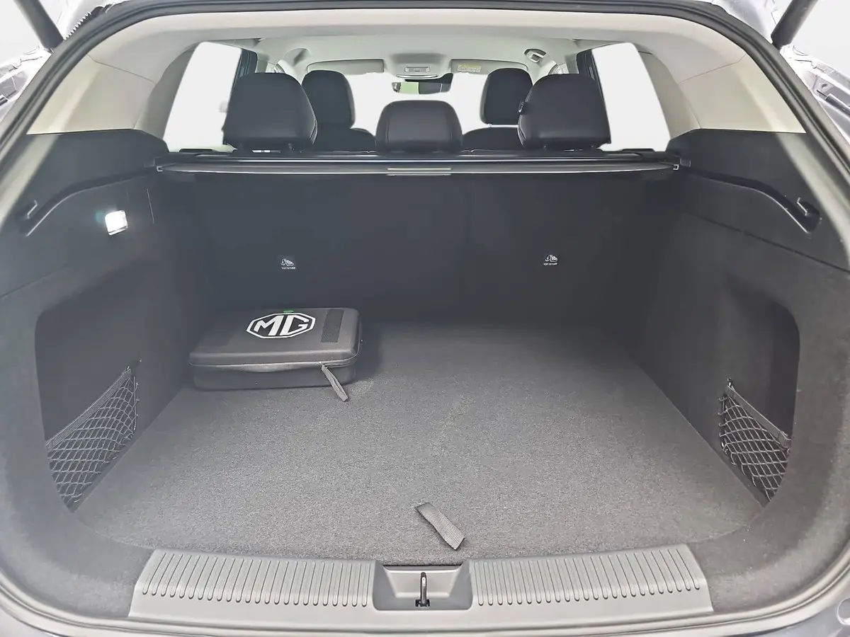 MG HS 1.5 PLUG-IN-HYBRID MY25.5 LUXURY LEDER 360-GRAD-KAMERA 19-ZOLL-LM