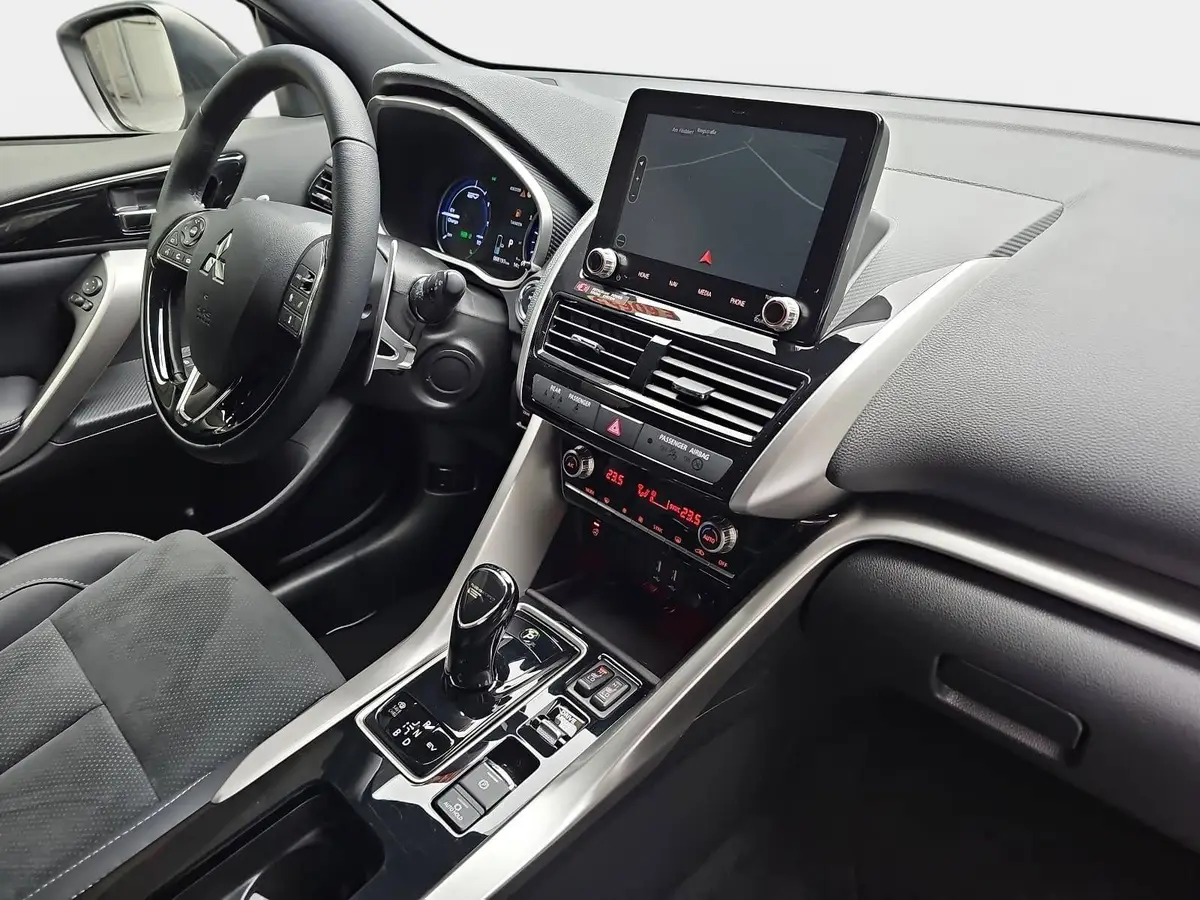 MITSUBISHI ECLIPSE CROSS 2.4 MIVEC PHEV CVT SELECT NAVI LED STANDH. 360° LM