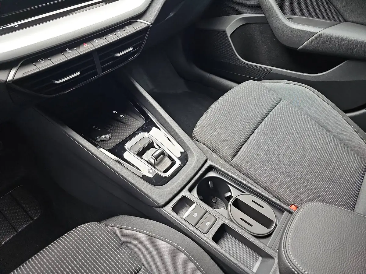 SKODA OCTAVIA COMBI 1.5 TSI DSG 130 JAHRE KLIMAAUTO LED SMARTLINK KAME