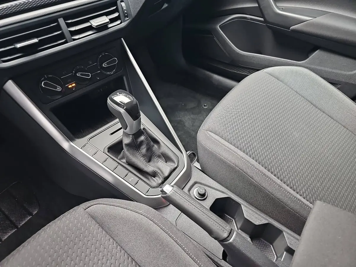 VW TAIGO 1.0 TSI DSG LIFE NAVI LED ACC SITZHEIZUNG PDC KAME