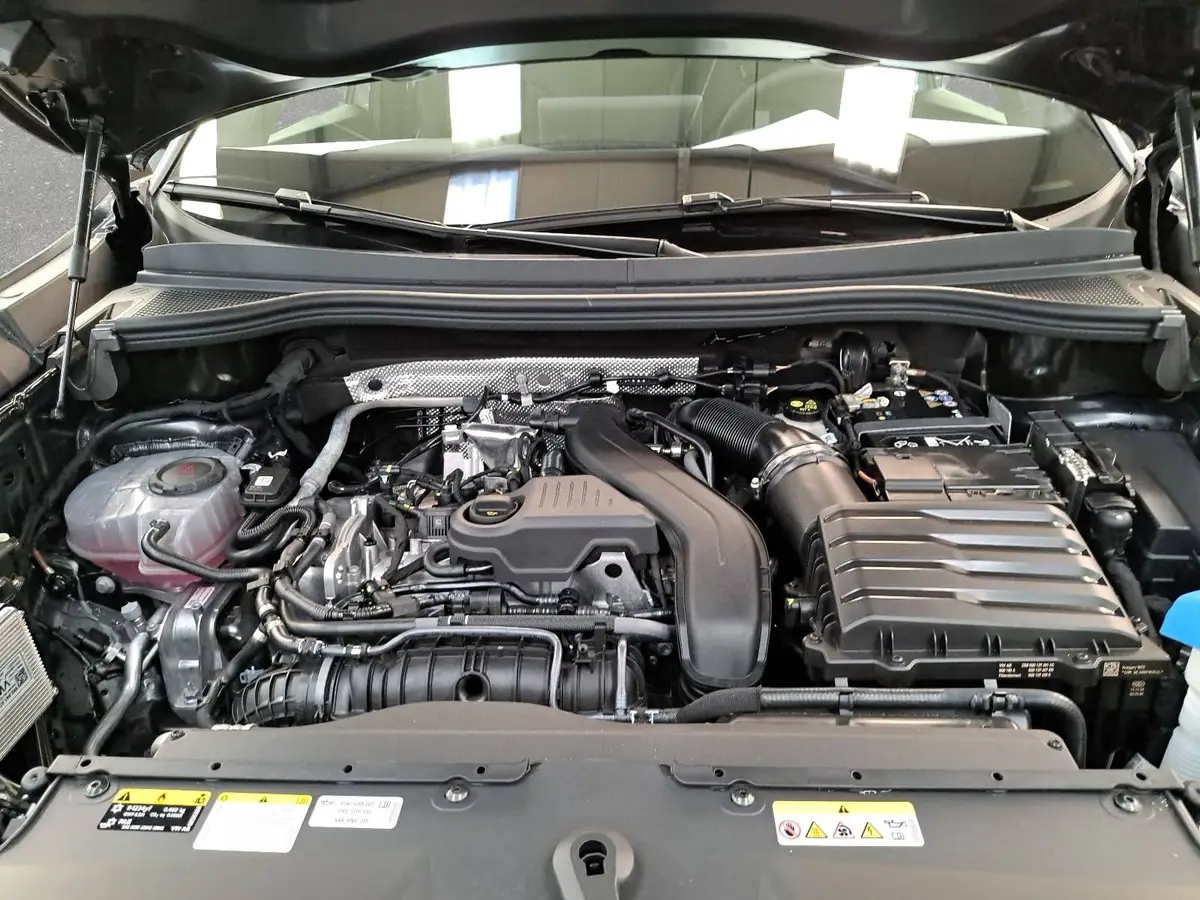 SKODA KODIAQ 1.5 TSI DSG SPORTLINE NAVI LED ACC PANO WINTER AHK