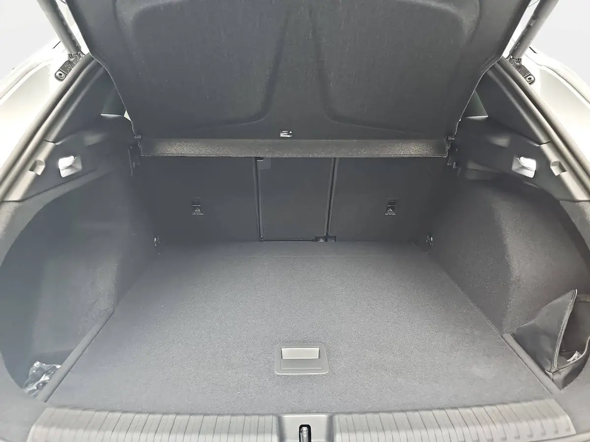 CUPRA TERRAMAR 1.5 ETSI DSG MATRIX NAVI ACC AHK