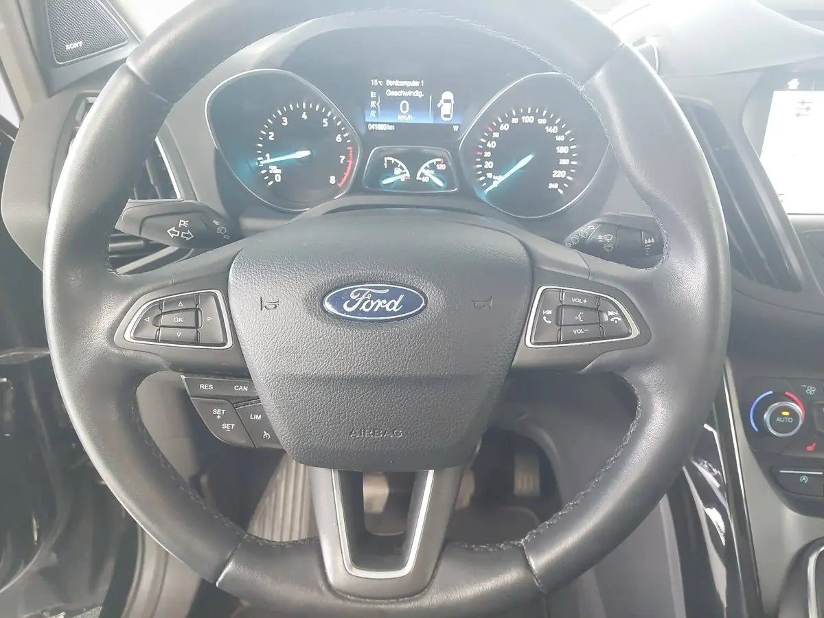 FORD KUGA 1.5 ECOBOOST TITANIUM 4X2 STANDHEIZ KAMERA 8FACH