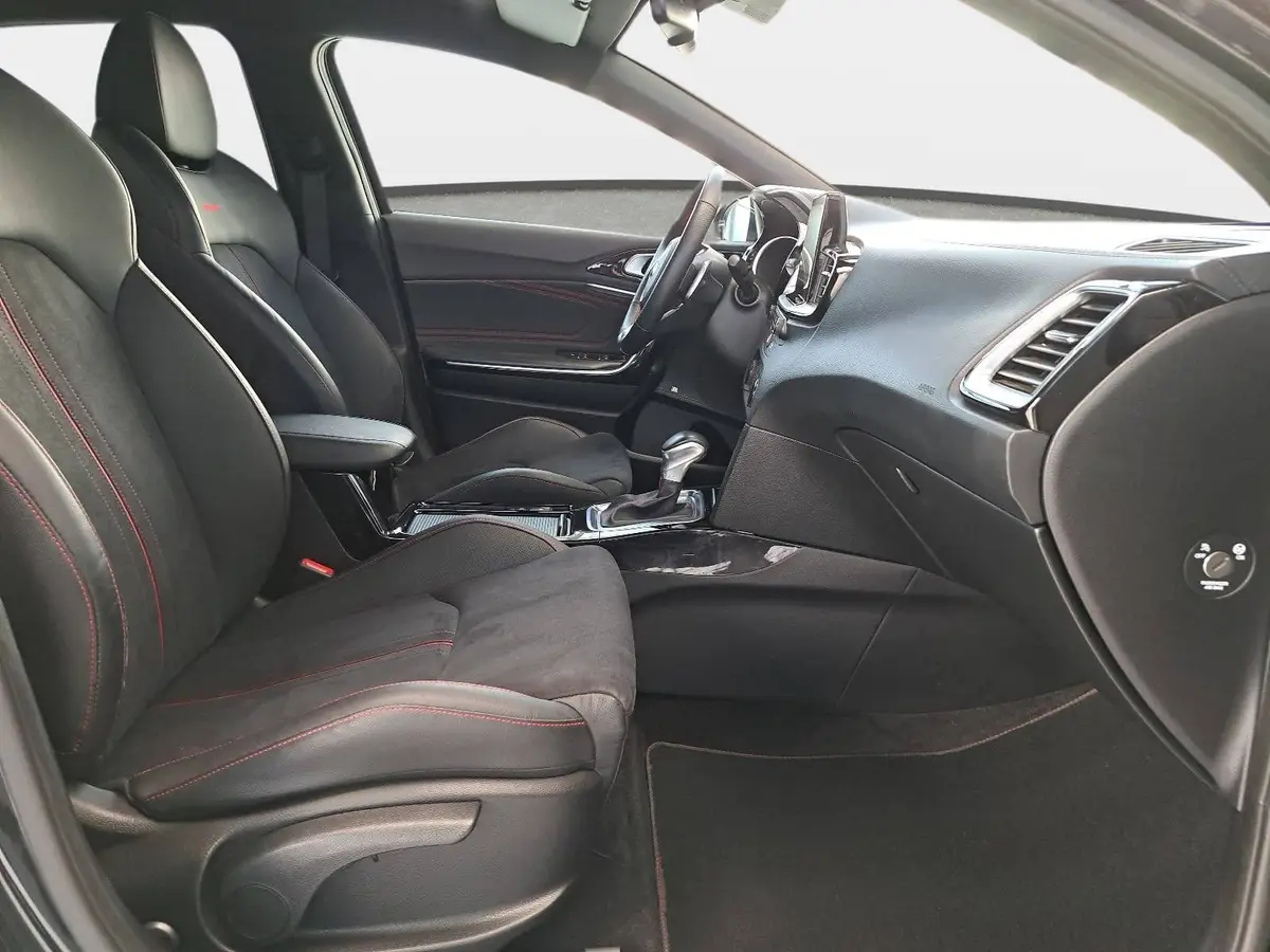 KIA CEED 1.6 T-GDI DCT7 GT MJ19 NAVI KOMFORT