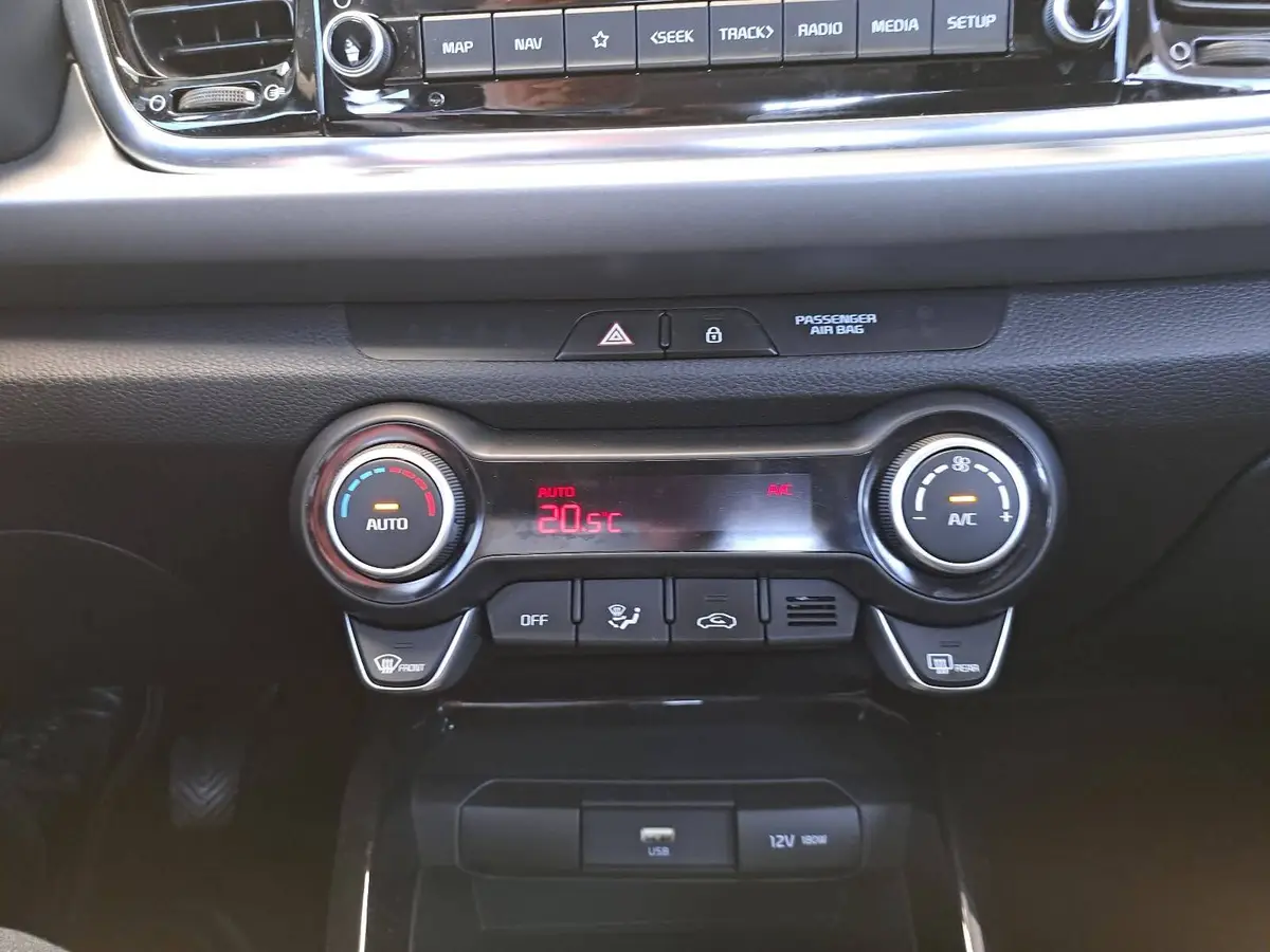 KIA RIO 1.2 VISION NAVI