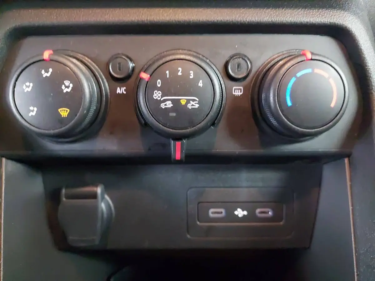 DACIA SANDERO 1.0 SCE 65 EU6E ESSENTIAL LED GRA ALLWETTER