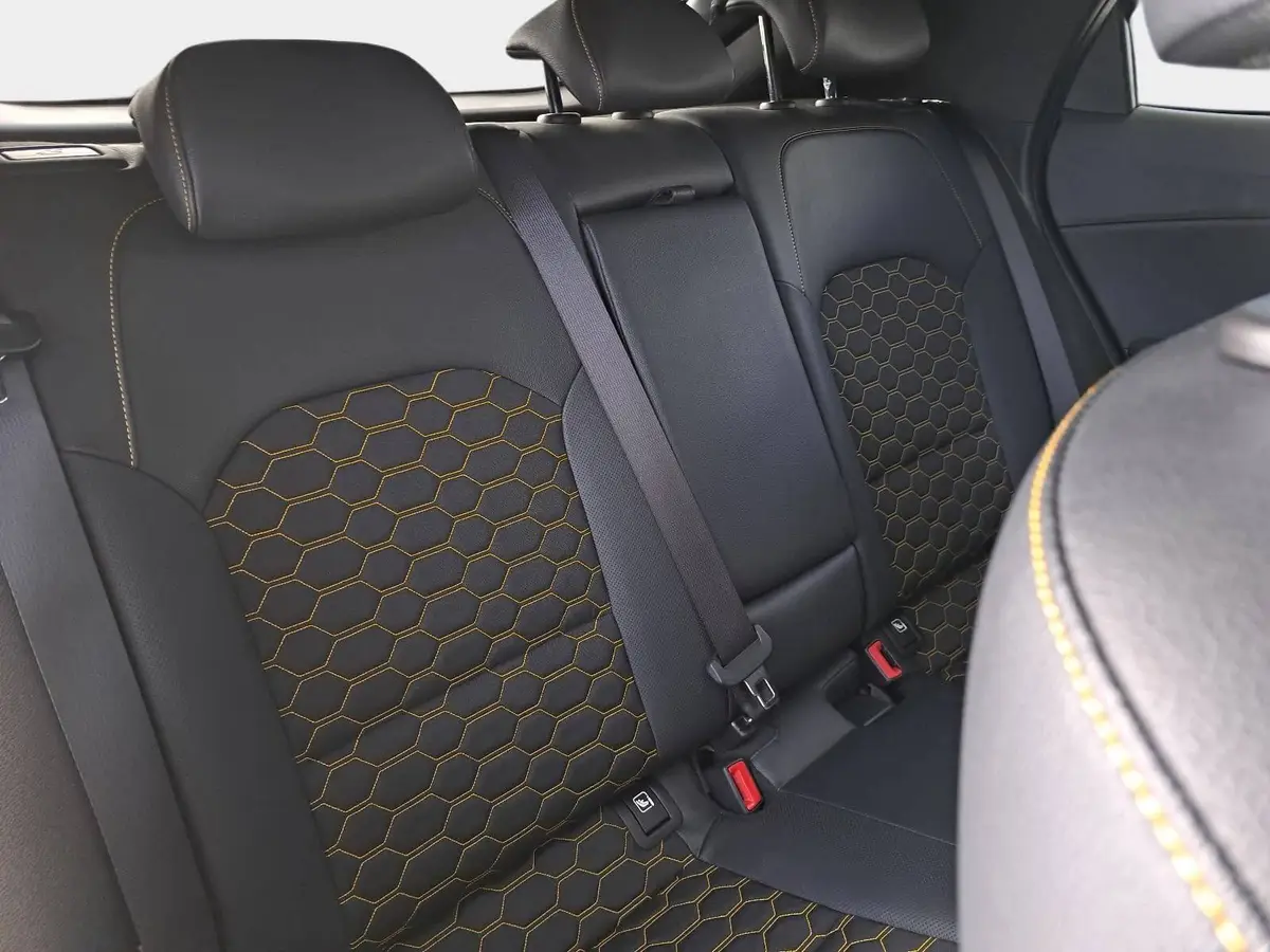 KIA XCEED 1.6 T-GDI DCT XDITION LED NAVI PANO GJR