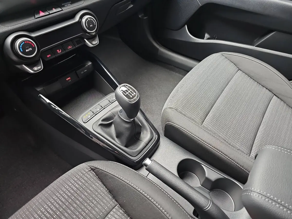 KIA STONIC 1.0 T-GDI 100 VISION LED SITZH. NAVI