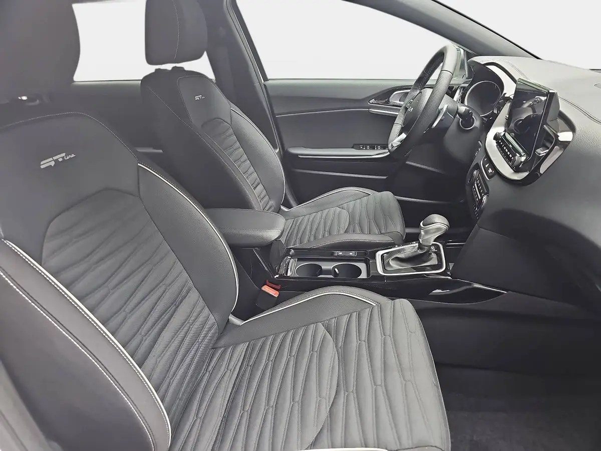 KIA CEED SW 1.5 T-GDI DCT7 GT-LINE