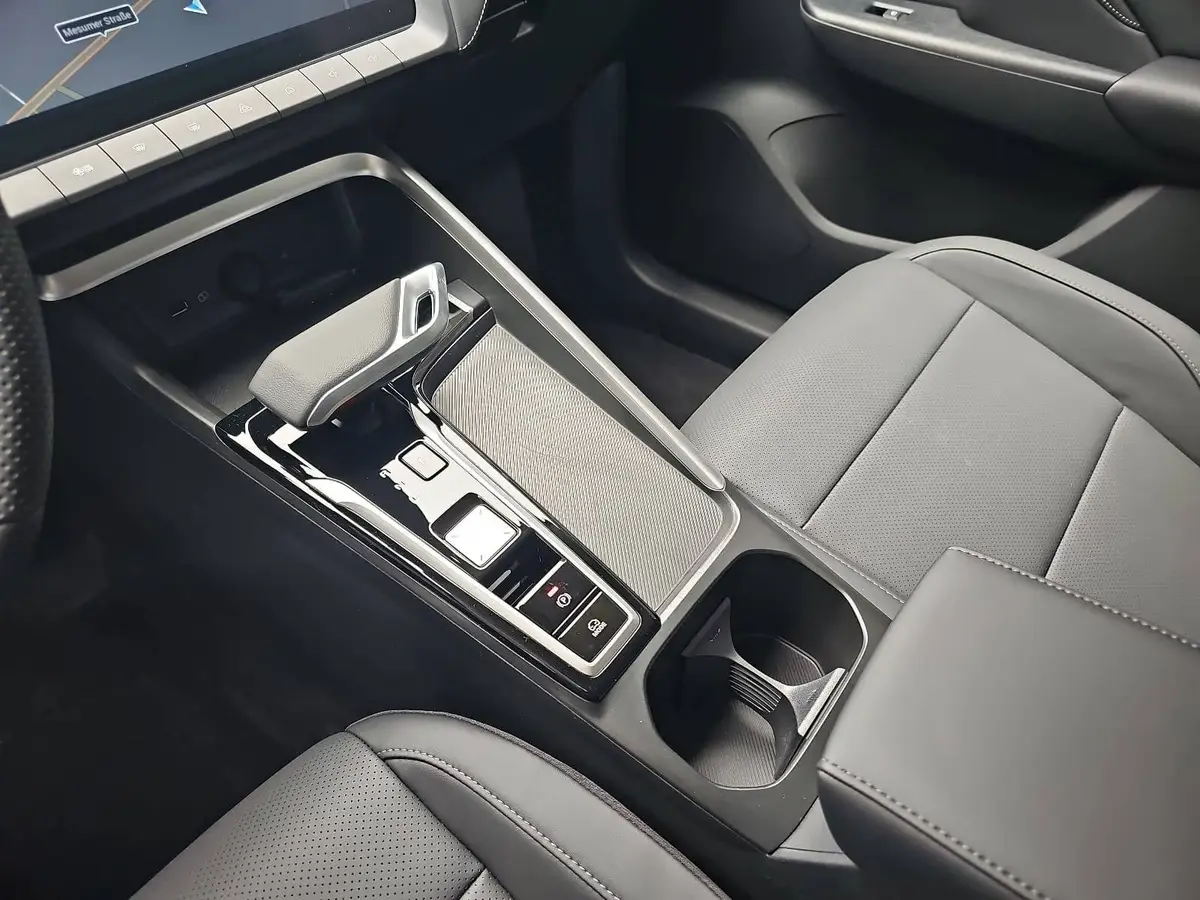 MG ZS 1.5 HYBRID+ MY25.5 LUXURY NAVI LM18 KEYLESS-ENTRY 360-GRAD-KAMERA