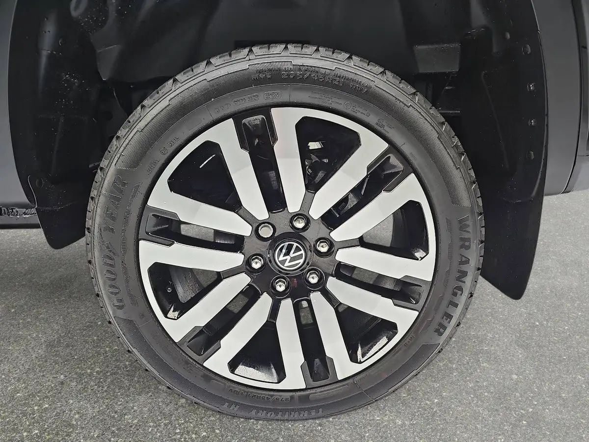 VW AMAROK 3.0 TDI AUTO. DOKA AVENTURA 4M NAVI LED EL.RO AHK