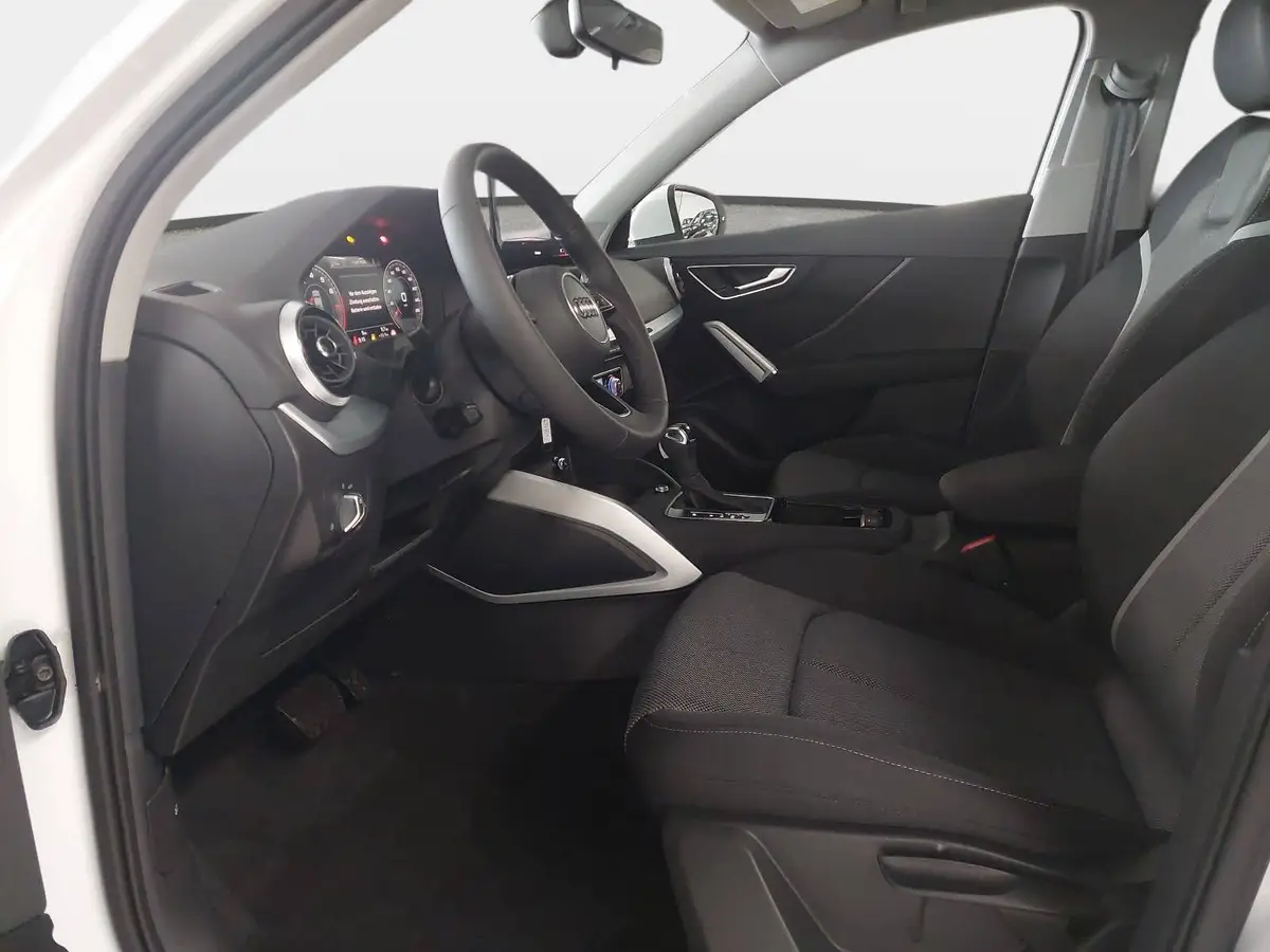 AUDI Q2 35 TFSI S-TRONIC S LINE NAVI LED ACC EL.HECKKL. WI