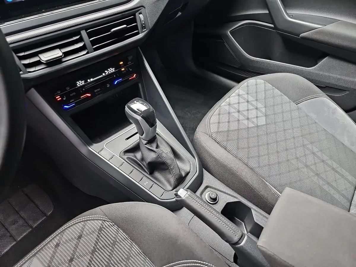 VW TAIGO 1.5 TSI DSG R-LINE NAVI LED BLACK-STYLE WINTER SIC