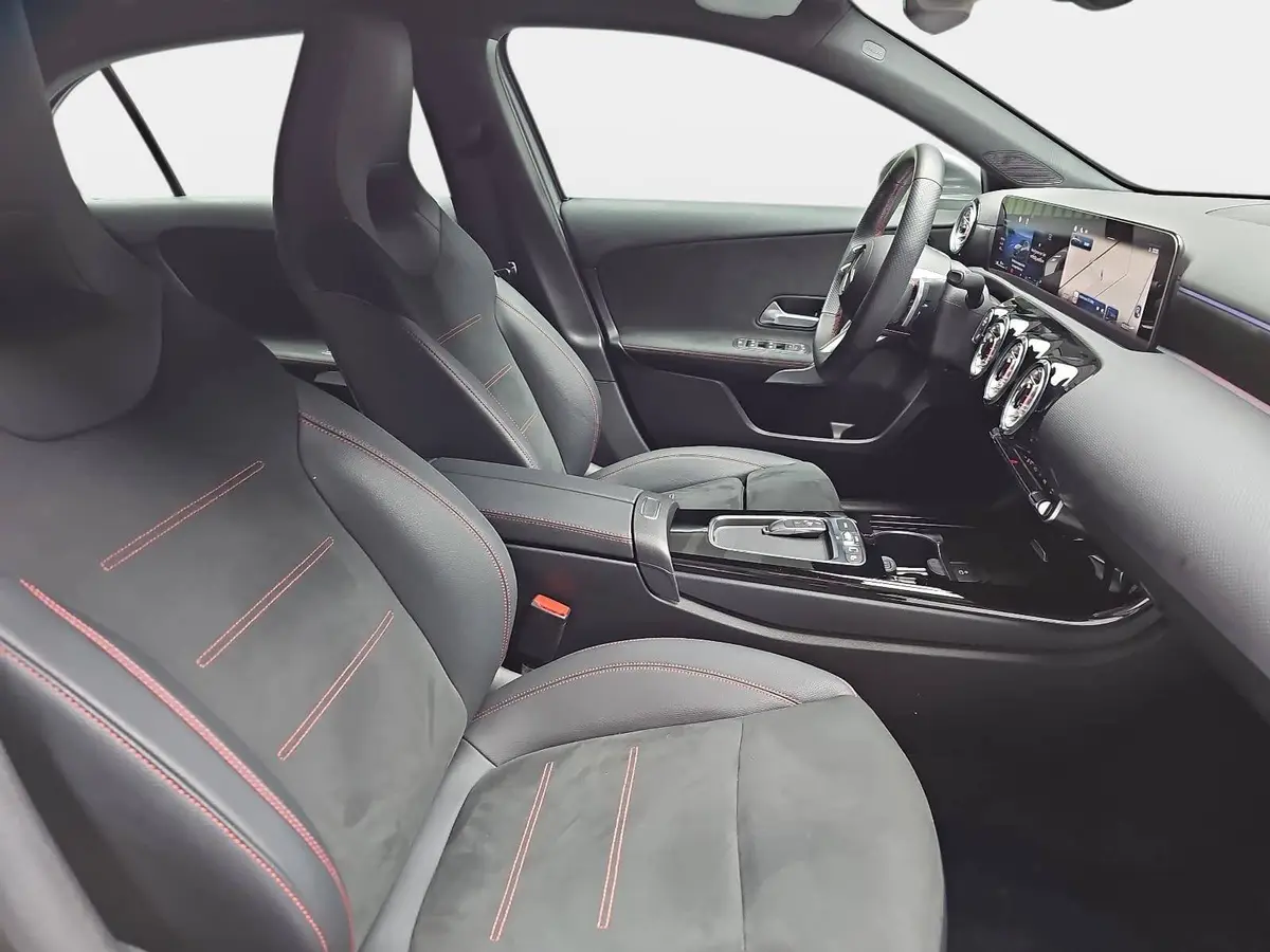 MERCEDES-BENZ A 180 DCT AMG LINE NAVI LED MBUX WINTER KAMERA LM18