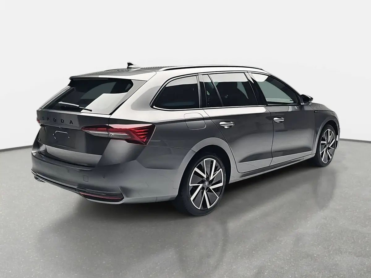 SKODA OCTAVIA COMBI 2.0 TDI DSG SPORTLINE NAVI LED