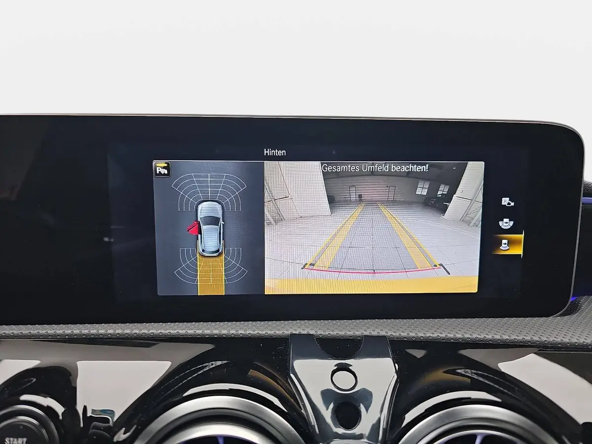 MERCEDES-BENZ A 220 DCT AMG LINE WINTER LED LM