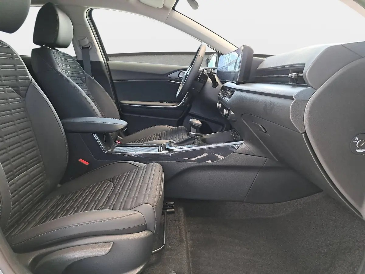 KIA XCEED 1.6 T-GDI 150 DCT SPIRIT MJ27 SOUND