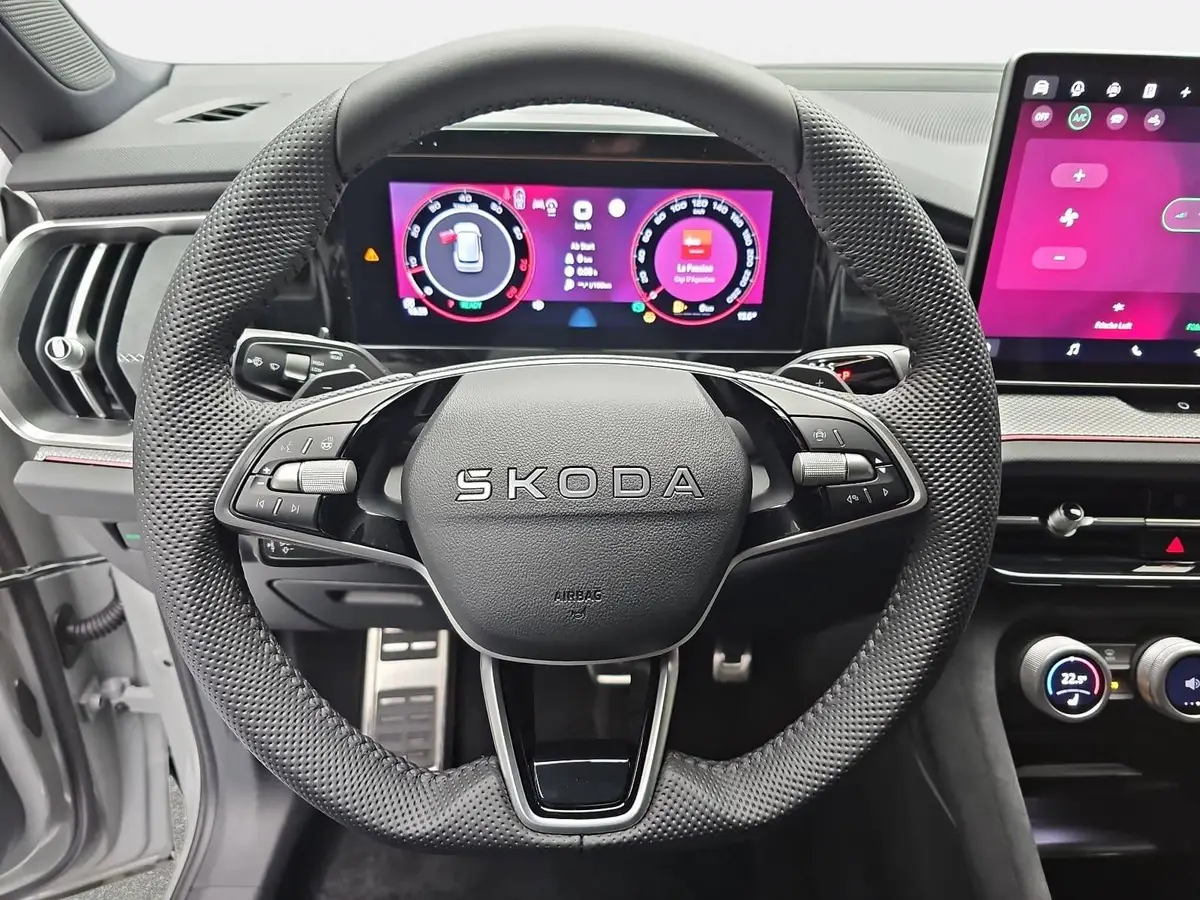 SKODA KODIAQ 1.5 TSI DSG SPORTLINE NAVI LED ACC WINTER 7-S KAME