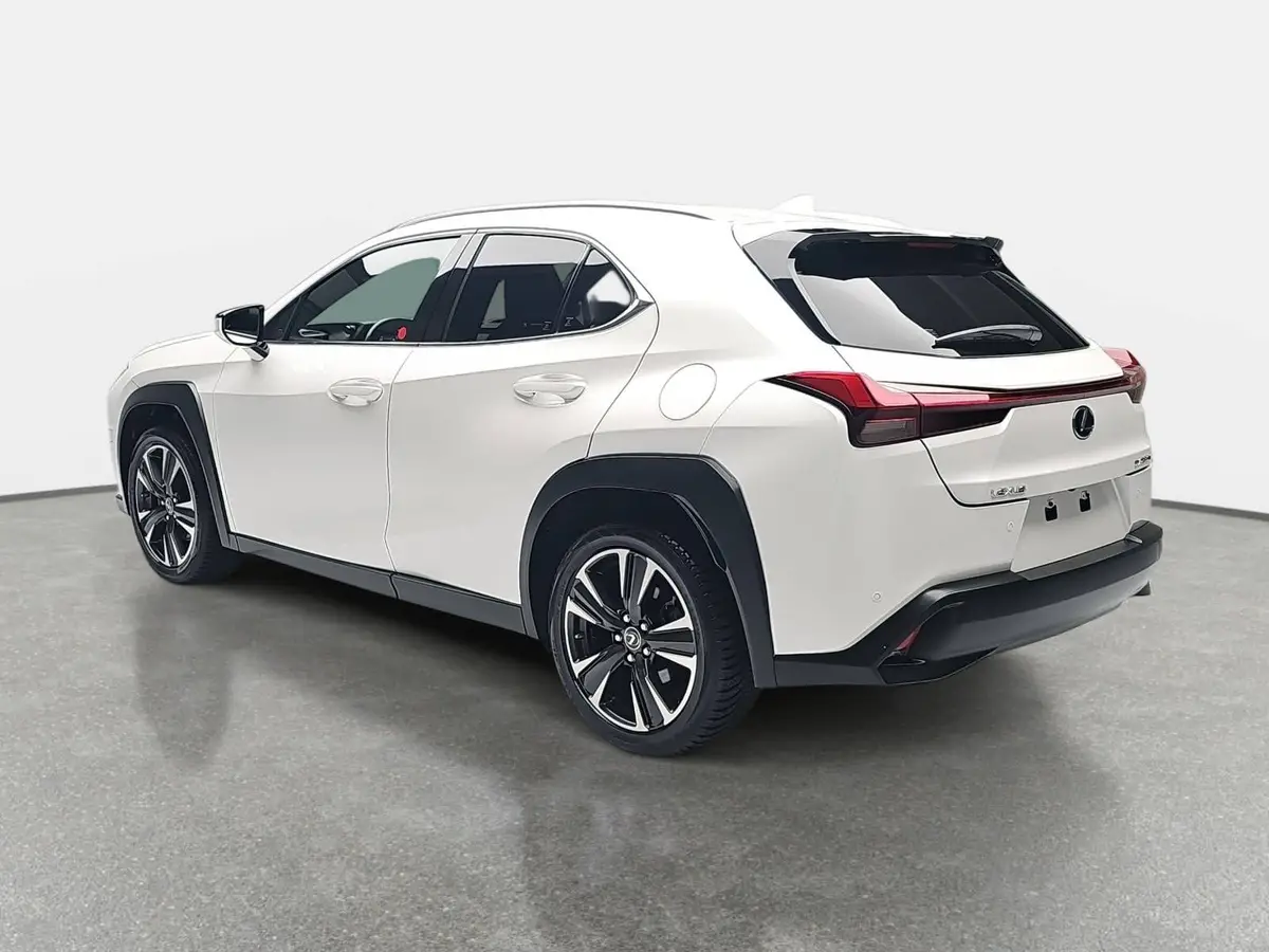LEXUS UX 200H LED ACC LM18