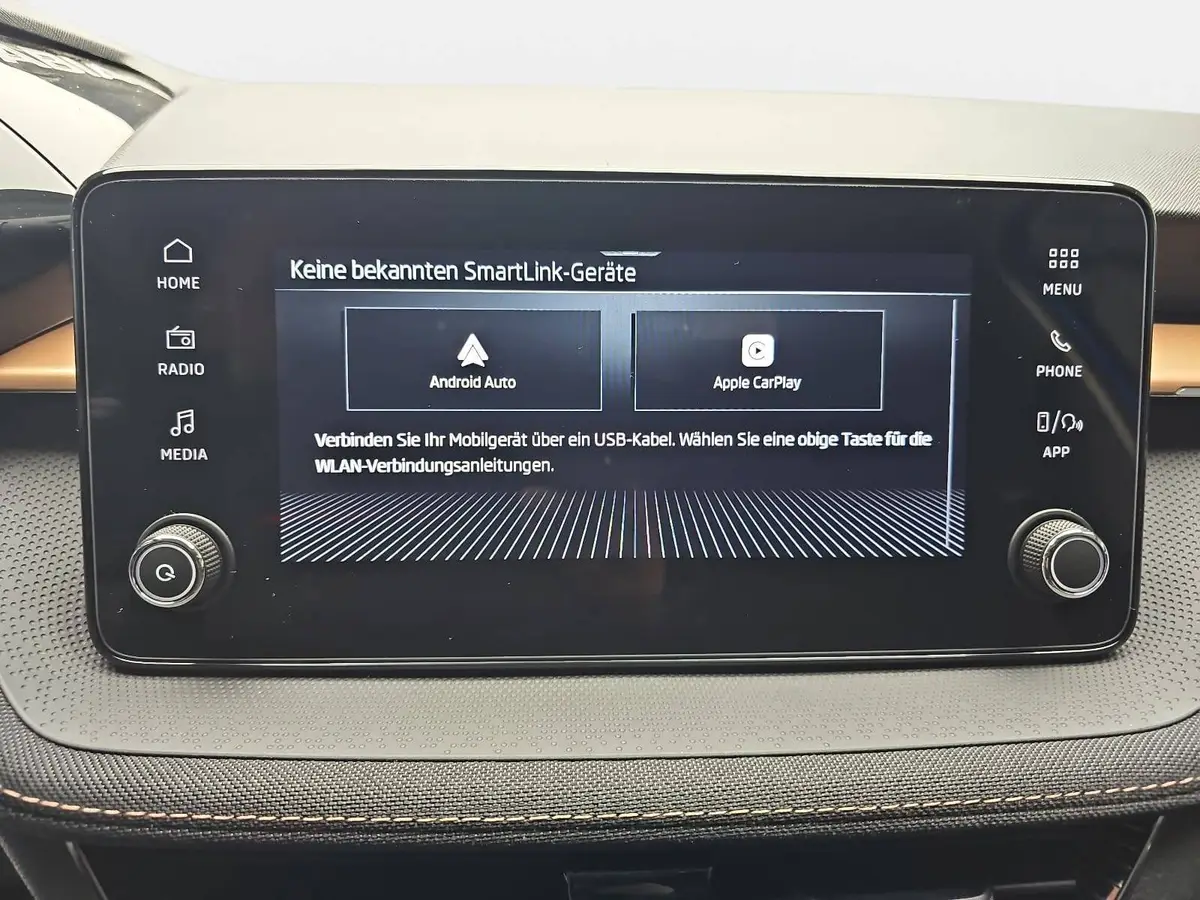 SKODA FABIA 1.0 TSI DSG 130 JAHRE PREMIUM LED KAMERA LM16