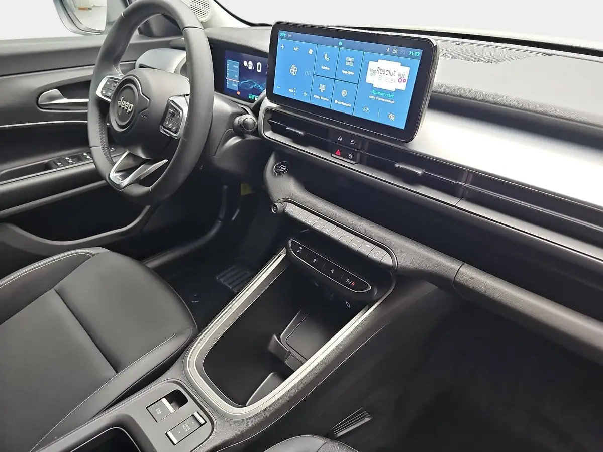 JEEP AVENGER AUTO. 51KWH ALTITUDE LED PDC KAMERA