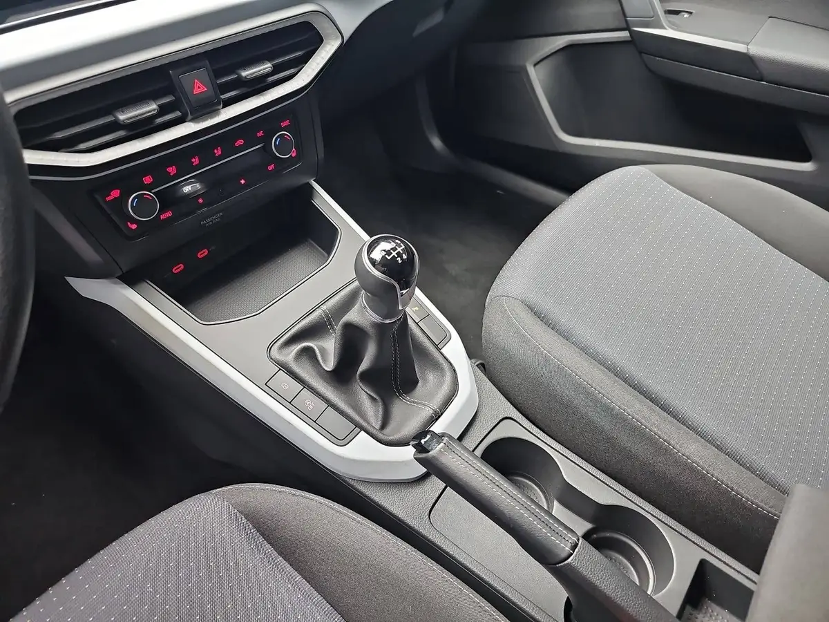 SEAT ARONA 1.0 TSI STYLE LED GRA P-ASSIST LM16
