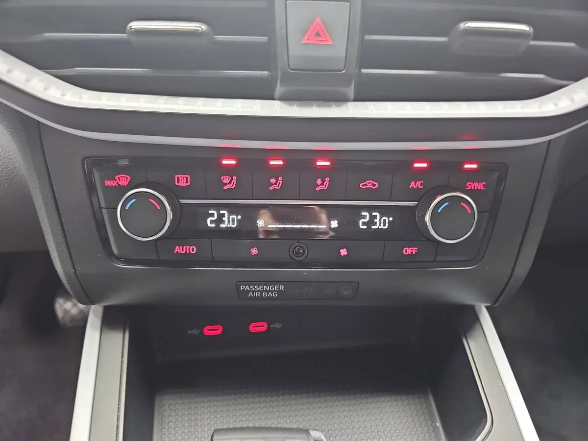 SEAT ARONA 1.0 TSI STYLE LED GRA P-ASSIST LM16