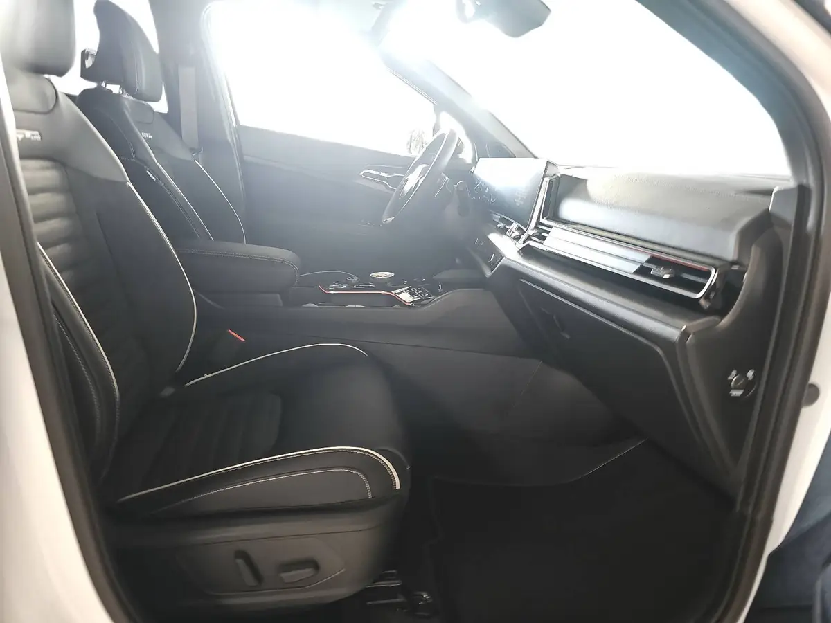 KIA SPORTAGE 1.6 CRDI DCT AWD GT-LINE SCHW.DACH DRIVEWISE GLASDACH SOUND