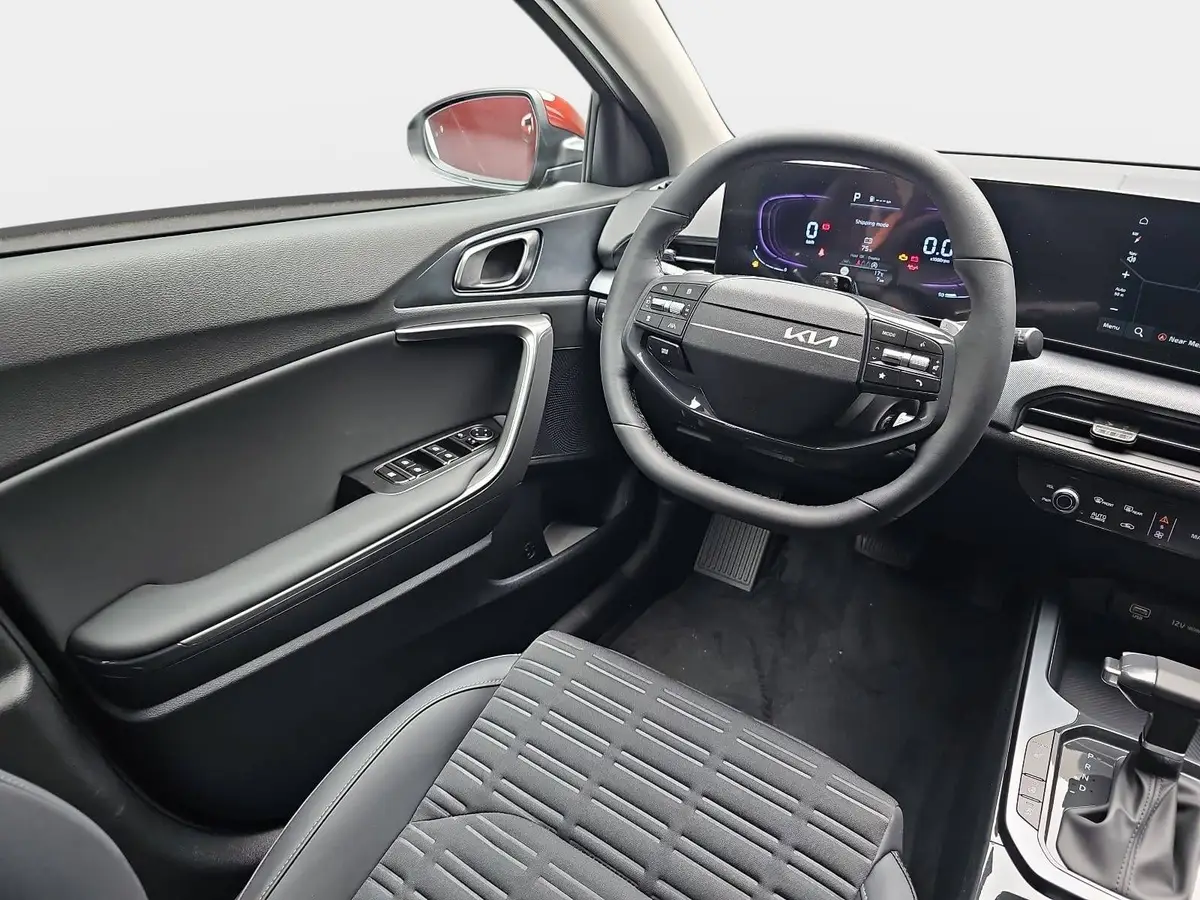 KIA XCEED 1.6 T-GDI 150 DCT VISION MJ27 KOMFORT-PRO