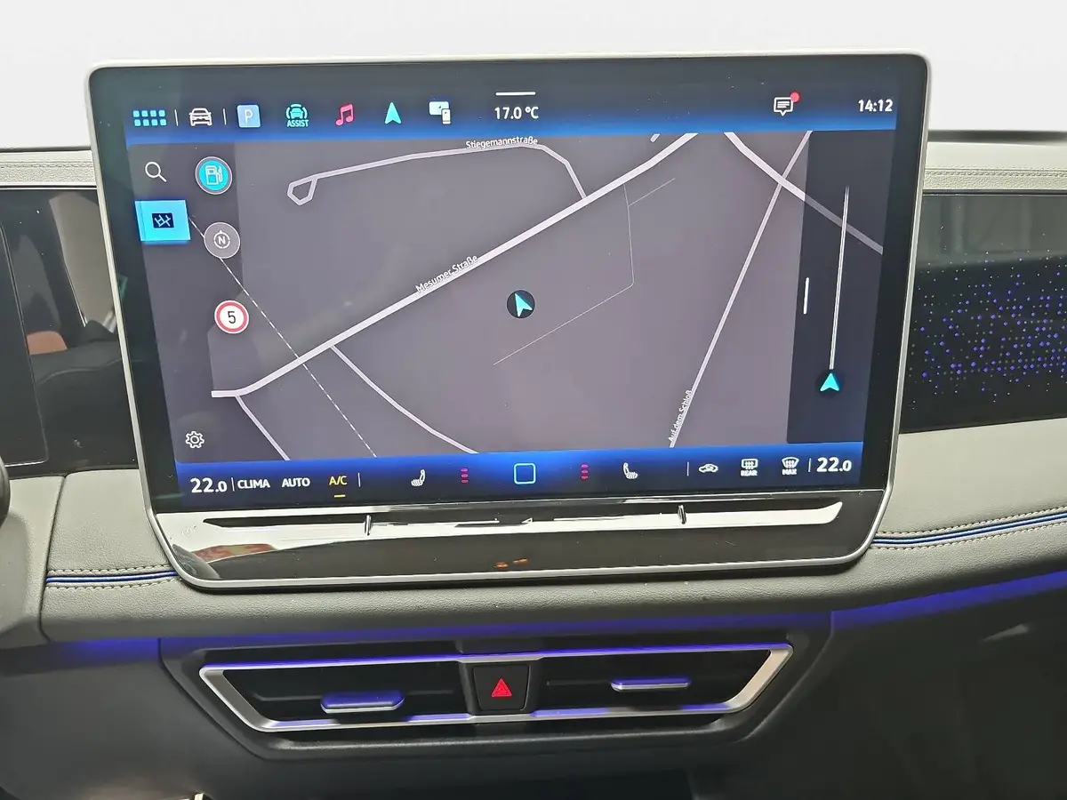 VW TIGUAN 1.5 ETSI DSG R-LINE NAVI LED-MATRIX HUD IQ-DRIVE P