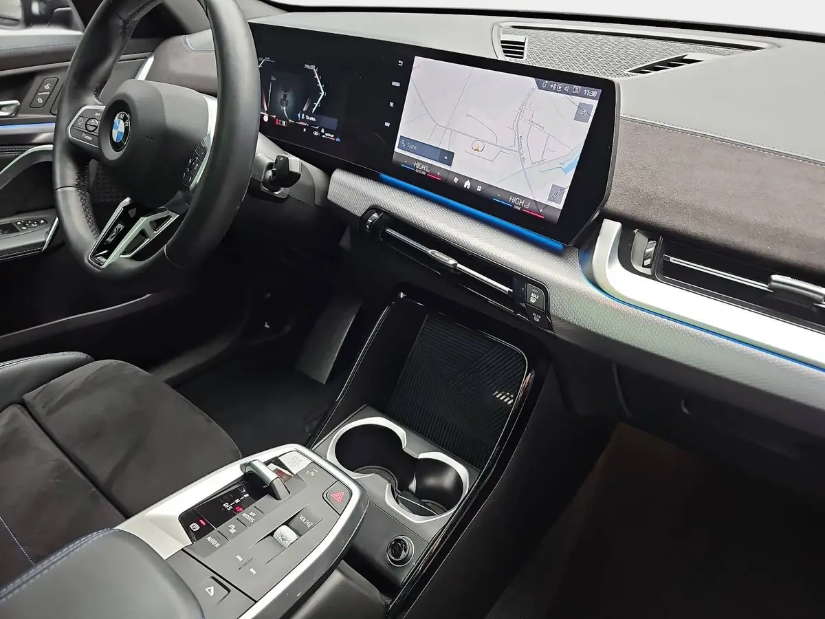 BMW X2 SDRIVE 18D AUTO. M SPORT NAVI LED ACC PANO KAMERA 